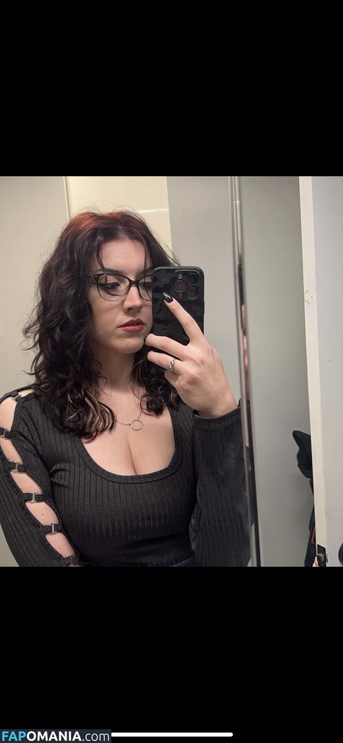 Wetsneakers / vstyle83 Nu OnlyFans  Photo fuitée #1