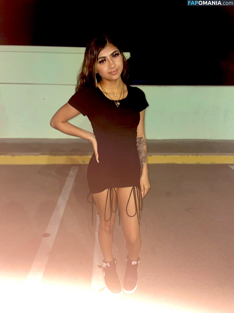 LisvedGarcia / https: / lizved._.47 / wetttassliz Nu OnlyFans  Photo fuitée #2