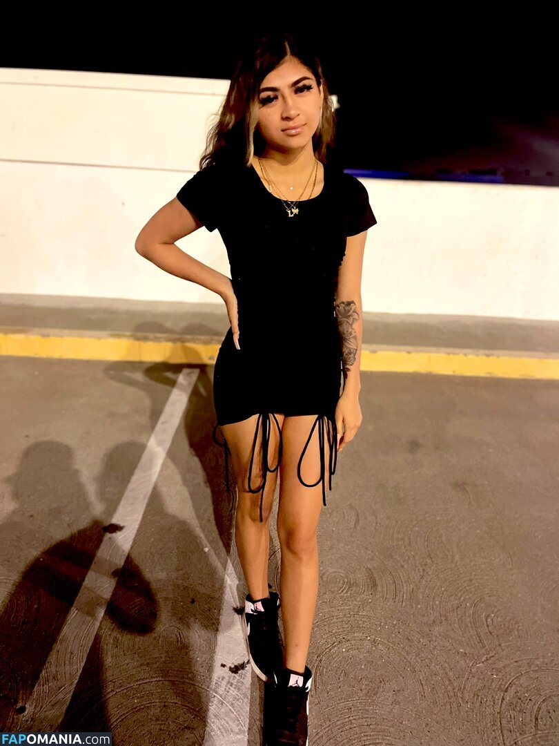 LisvedGarcia / https: / lizved._.47 / wetttassliz Nu OnlyFans  Photo fuitée #3