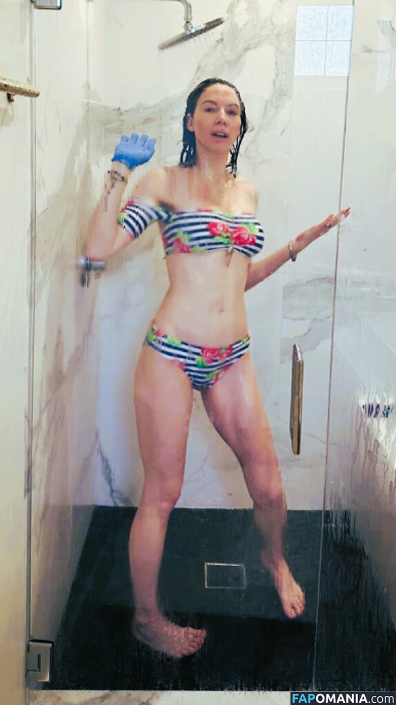 Whitney Cummings / whitneycummings Nu OnlyFans  Photo fuitée #5