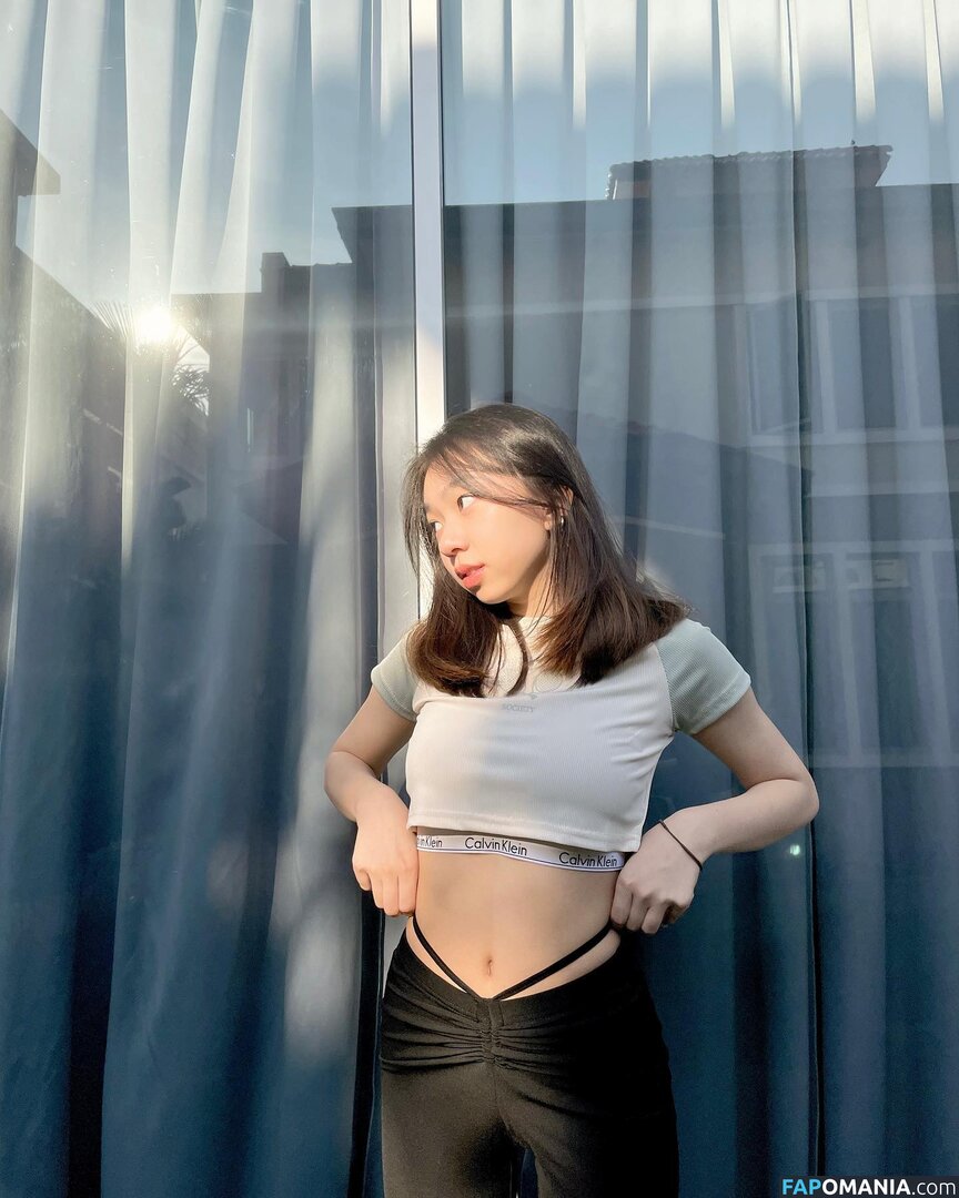 Clarise Ang / withclarise_ Nu OnlyFans  Photo fuitée #1