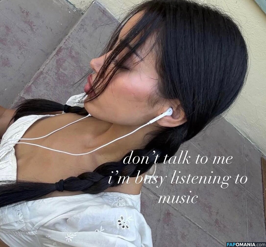 Cindy Kimberly / Wolfiecindy Nu OnlyFans  Photo fuitée #439