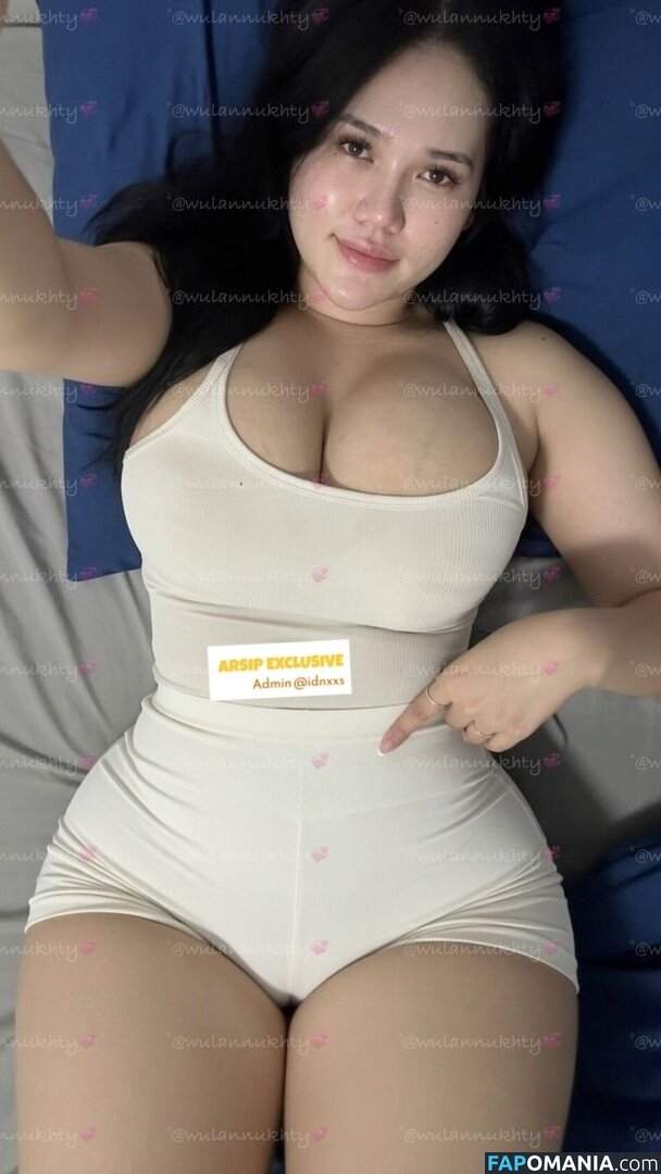 fitriwln / https: / wulannukhty / xxbbywlnn Nu OnlyFans  Photo fuitée #2