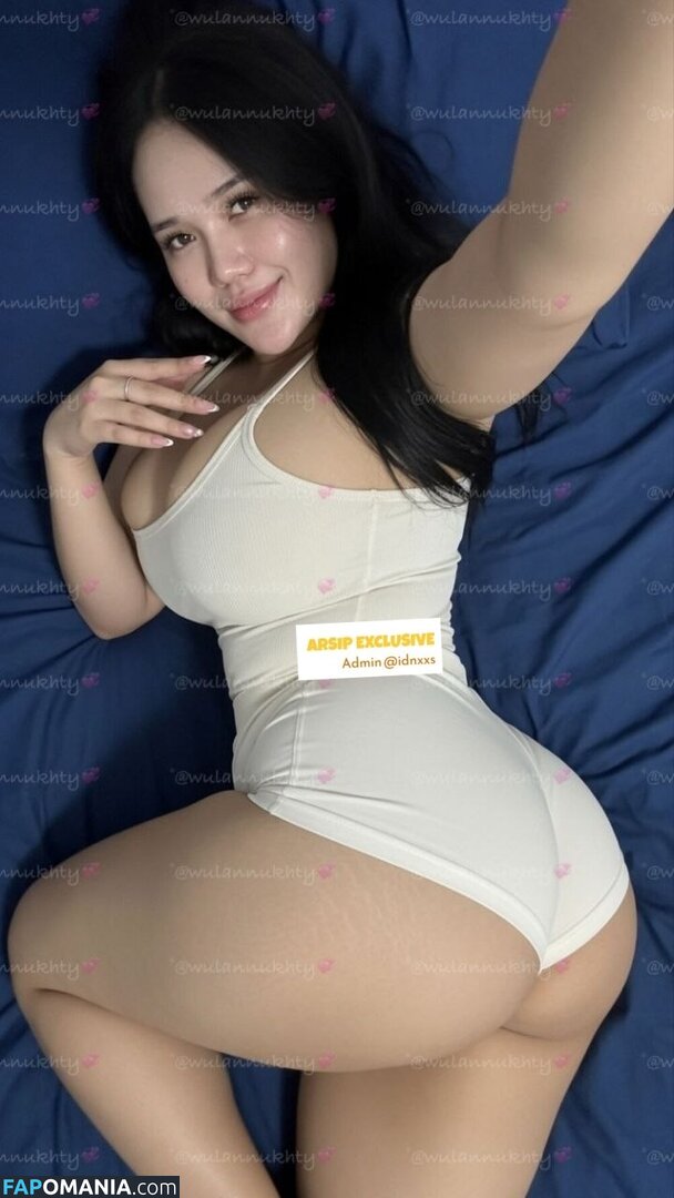 fitriwln / https: / wulannukhty / xxbbywlnn Nu OnlyFans  Photo fuitée #5