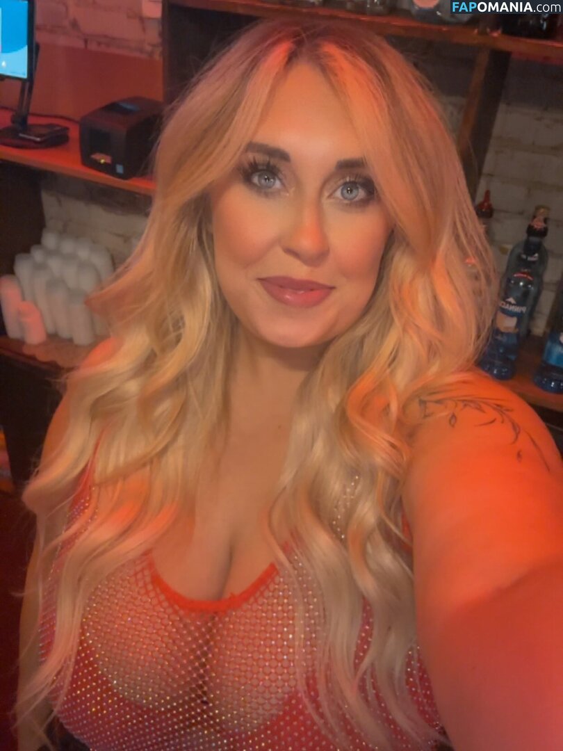 altizer.brittney / https: / queensizebxrbie / wvqueenb / xxlmilfbxrbie Nu OnlyFans  Photo fuitée #3