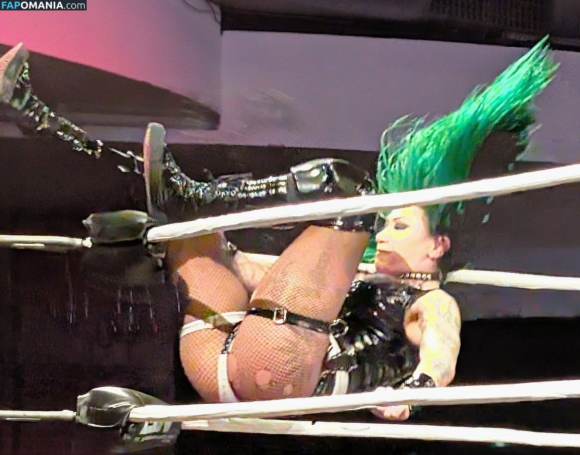 Shotzi Blackheart / ShotziWWE / WWE Shotzi Nu OnlyFans  Photo fuitée #28