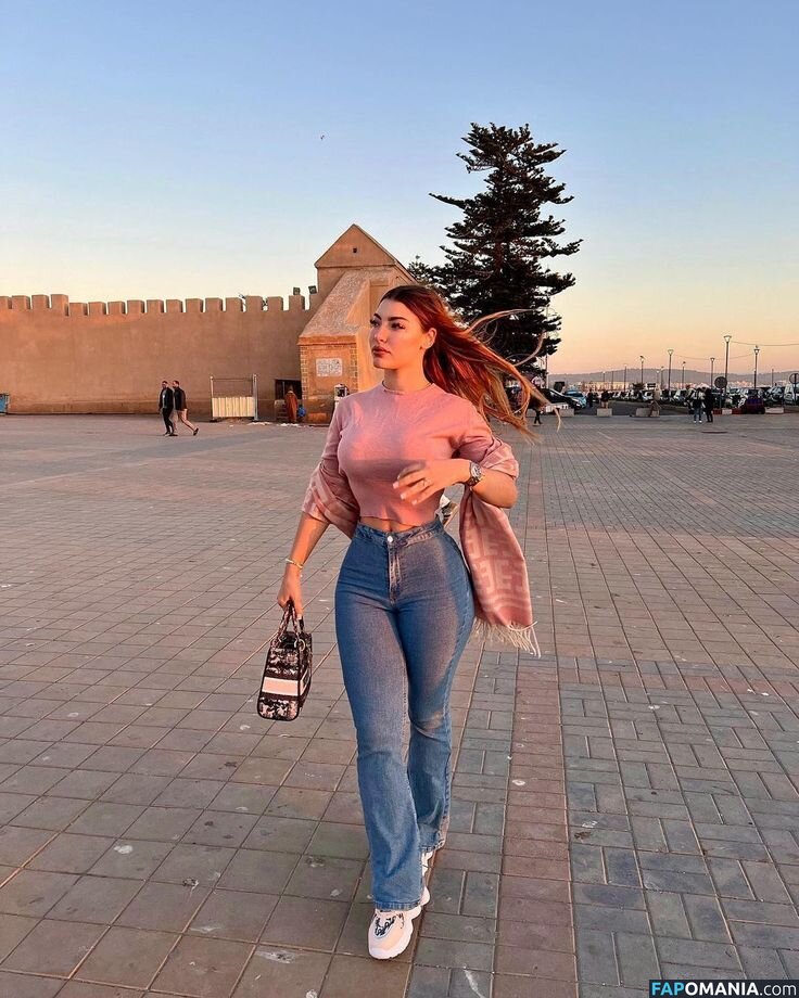 xan_oumaimaa1 / xanoumaima Nu OnlyFans  Photo fuitée #2
