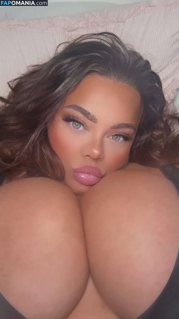 cescax / francescahayden / xbunny_rosex Nu OnlyFans  Photo fuitée #2