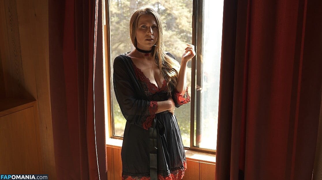 Xev Bellringer / bellringerxevofficial / xev_bellringer / xevbellringer69 Nu OnlyFans  Photo fuitée #1241