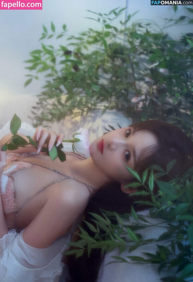 xiaoyukiko / xiaoyukikowo Nu OnlyFans  Photo fuitée #90