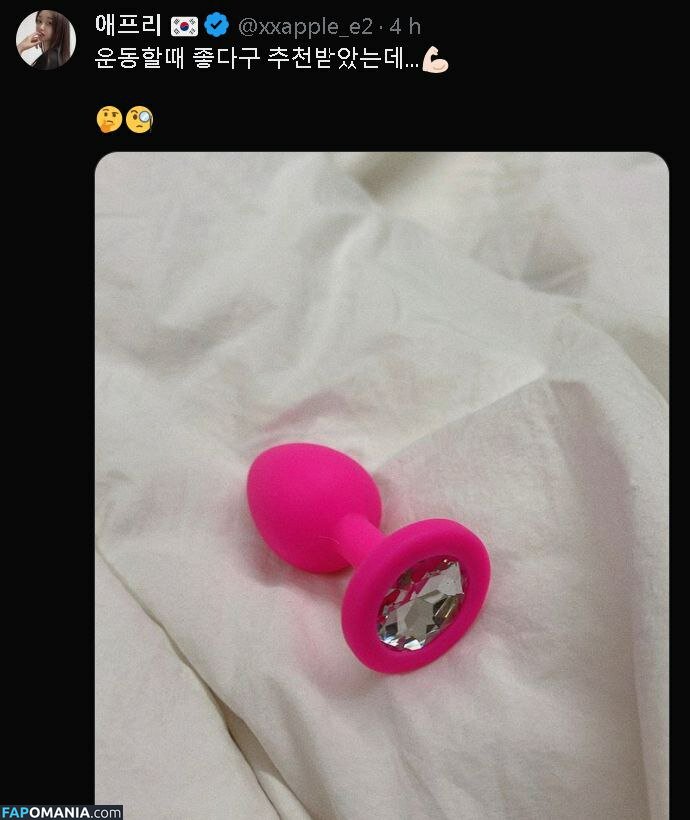 xxapple / xxapple_e Nu OnlyFans  Photo fuitée #199