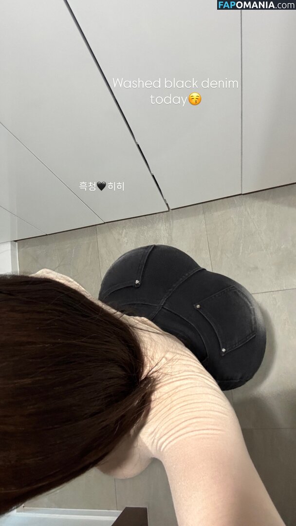 xxapple / xxapple_e Nu OnlyFans  Photo fuitée #974