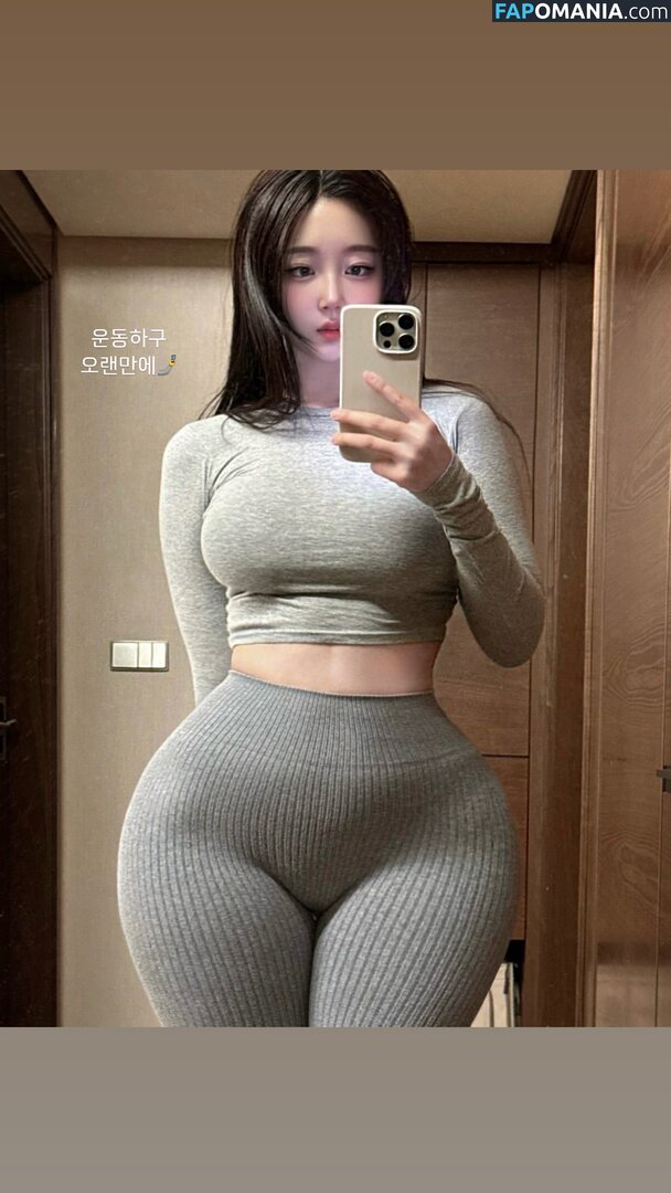 xxapple / xxapple_e Nu OnlyFans  Photo fuitée #988