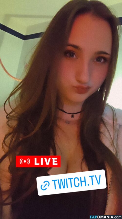 xXlaureliaXx Nu OnlyFans  Photo fuitée #1