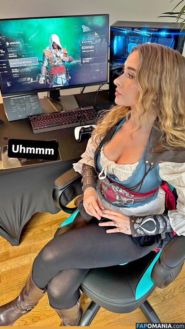 yaboielina Nu OnlyFans  Photo fuitée #302