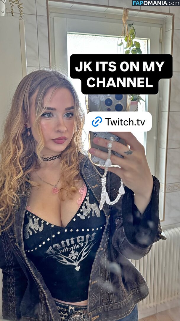 yaboielina Nu OnlyFans  Photo fuitée #322
