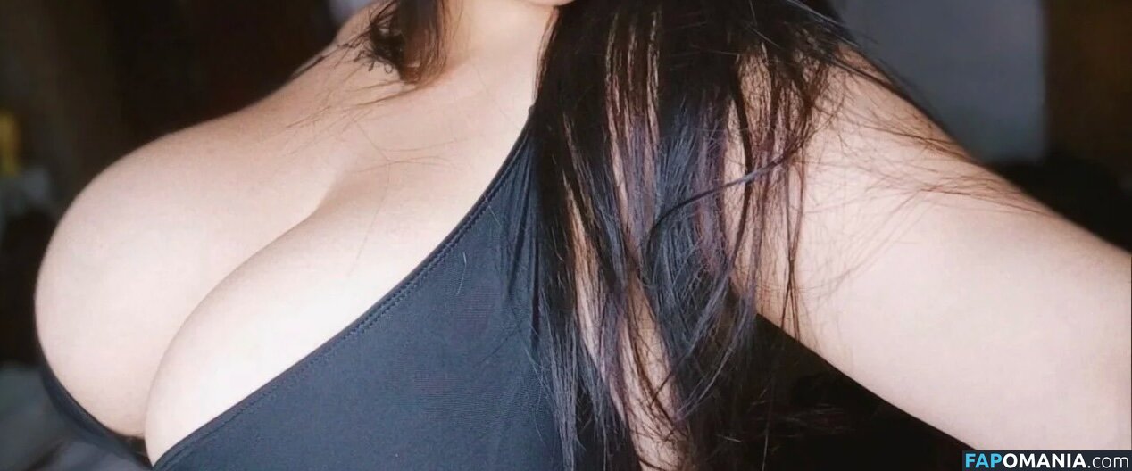 Yael Castillo / Yaelcastill0 / yaecaastillo Nu OnlyFans  Photo fuitée #18