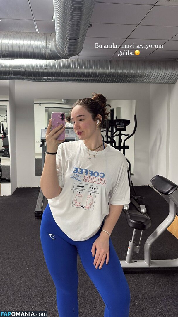 Yagmur Simsek / https: / rainsimsek98 / yagmrsmsk / yamursimseek Nu OnlyFans  Photo fuitée #10