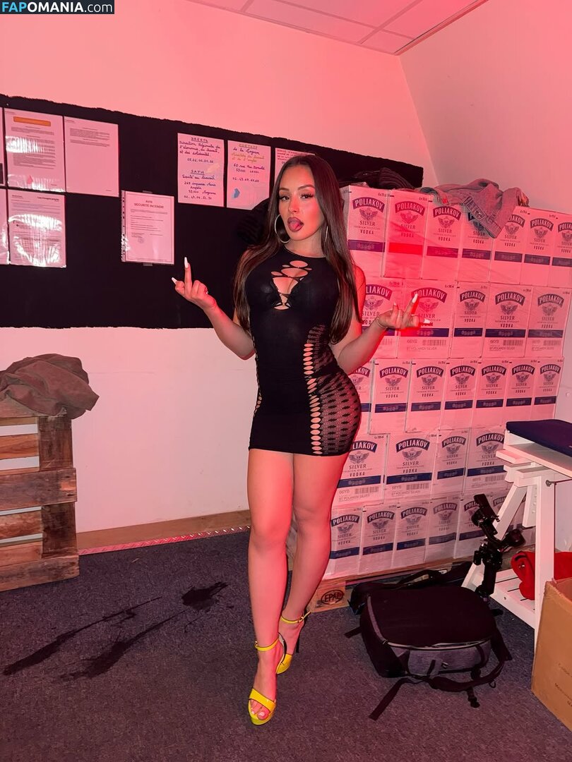 Yaminam / https: Nu OnlyFans  Photo fuitée #4