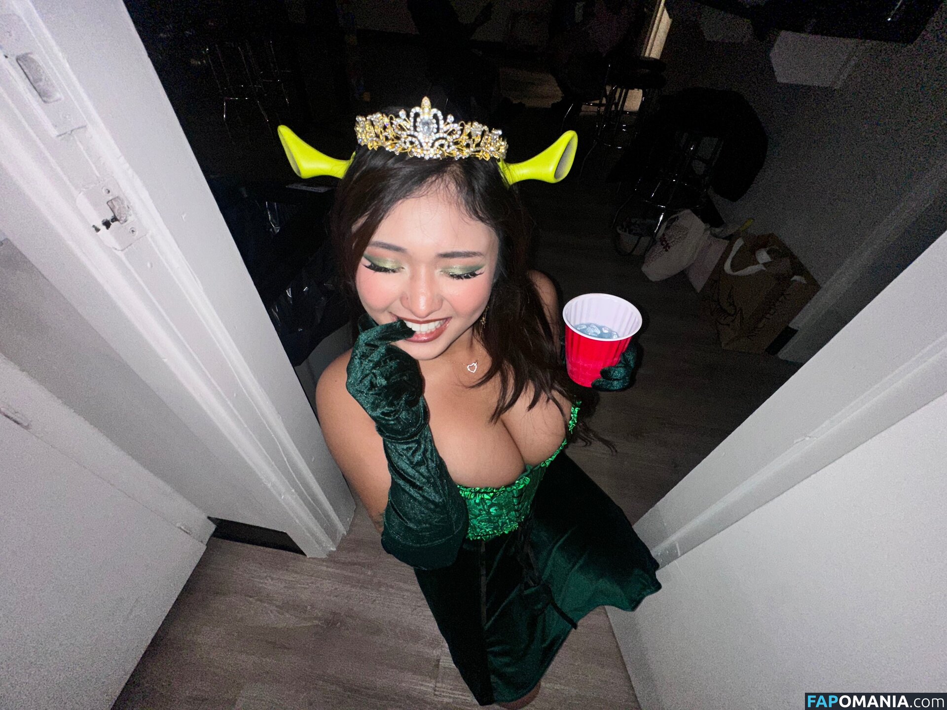 Yana Cosplay / yanabelle8 / yanabulka / yanacosplay Nu OnlyFans  Photo fuitée #111