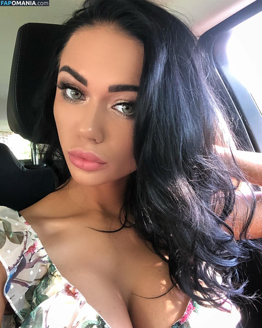 Yana Koshkina / yana_koshkina_official Nu OnlyFans  Photo fuitée #4