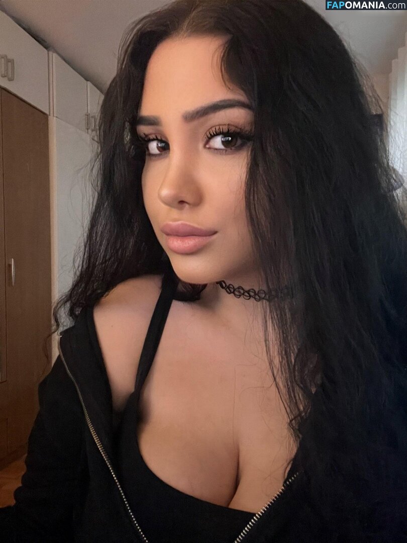 yasilisches Nu OnlyFans  Photo fuitée #56