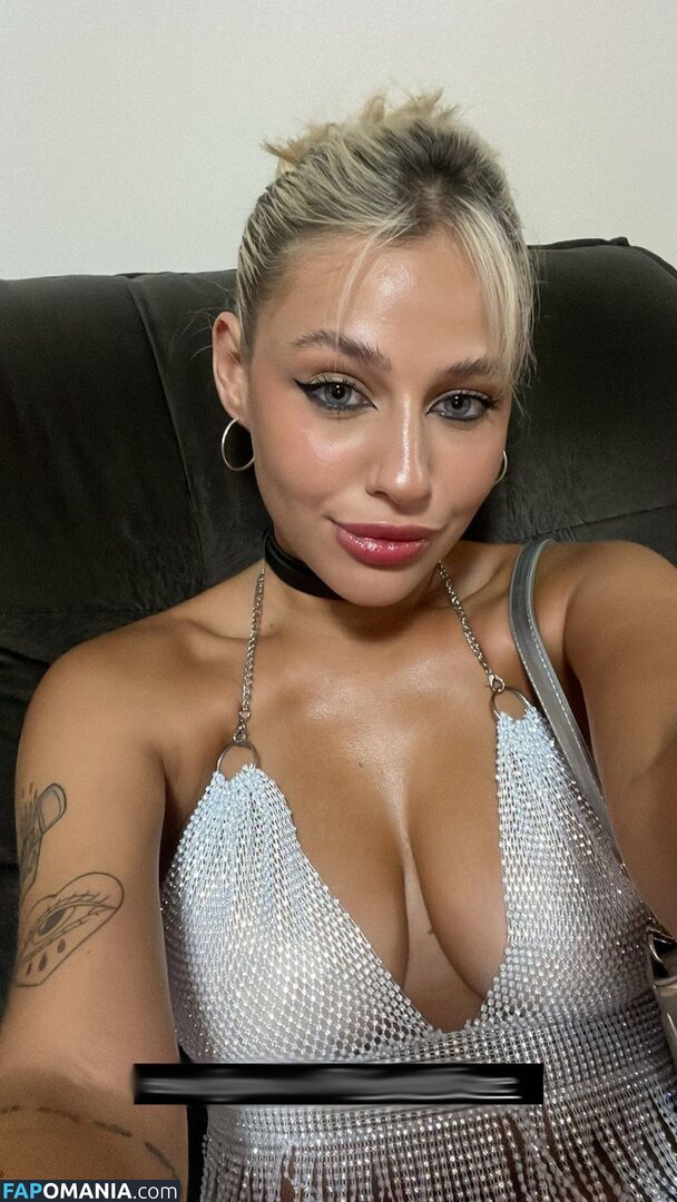 Yasmin Coelho / coelho.yas Nu OnlyFans  Photo fuitée #2