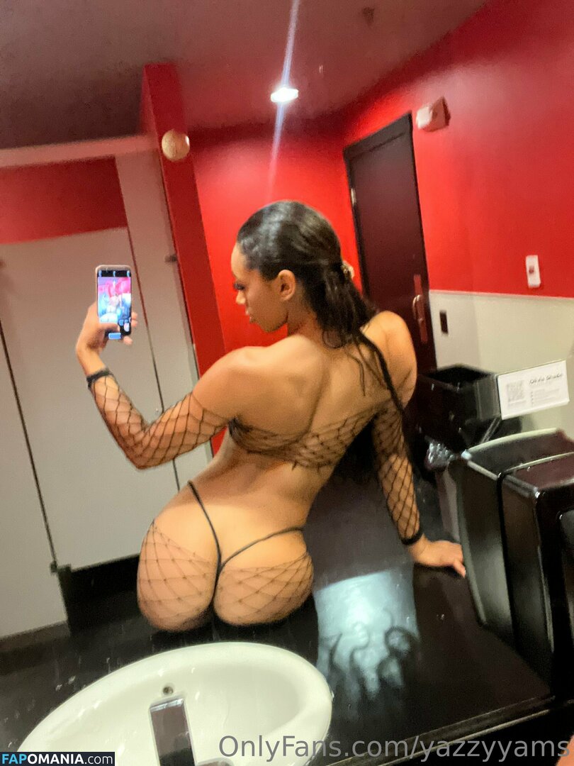 Queen Yasmeena / yazzylonglegs / yazzyyams Nu OnlyFans  Photo fuitée #474