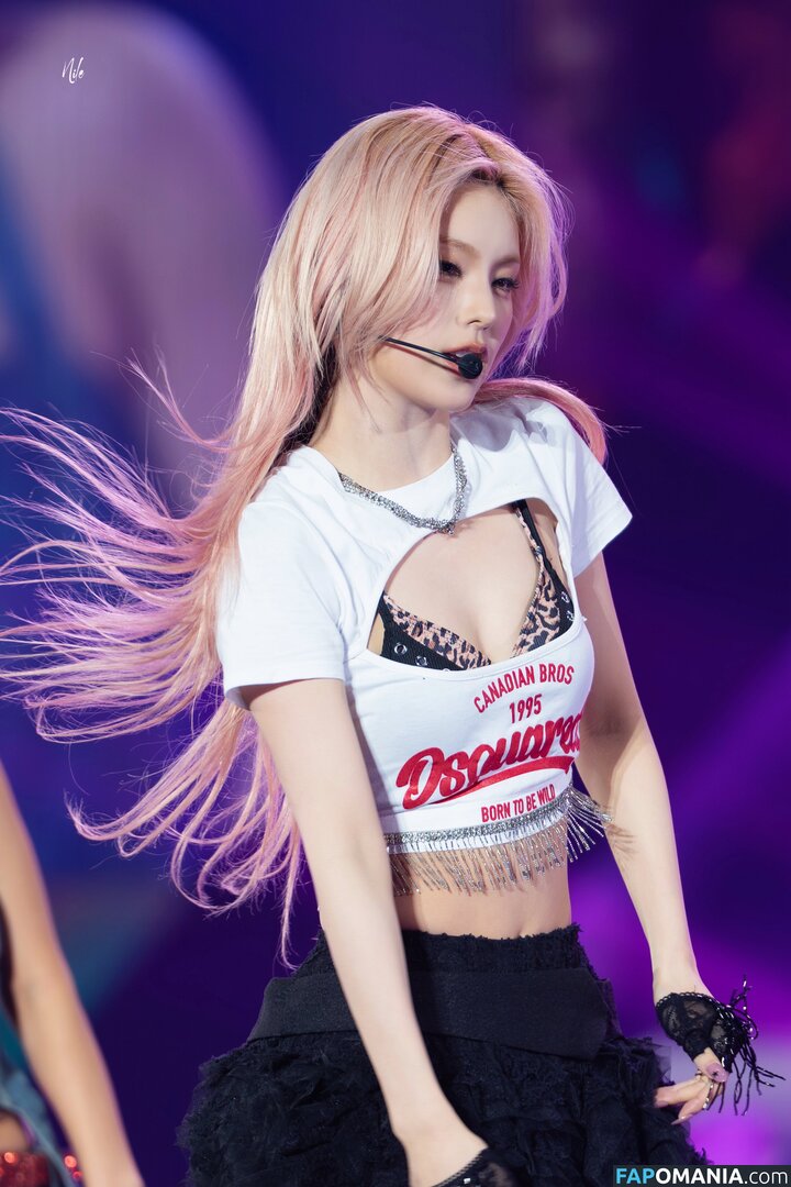Hwang Ye-ji / ITZY (예지 / Yeji / yezyizhere Nu OnlyFans  Photo fuitée #55