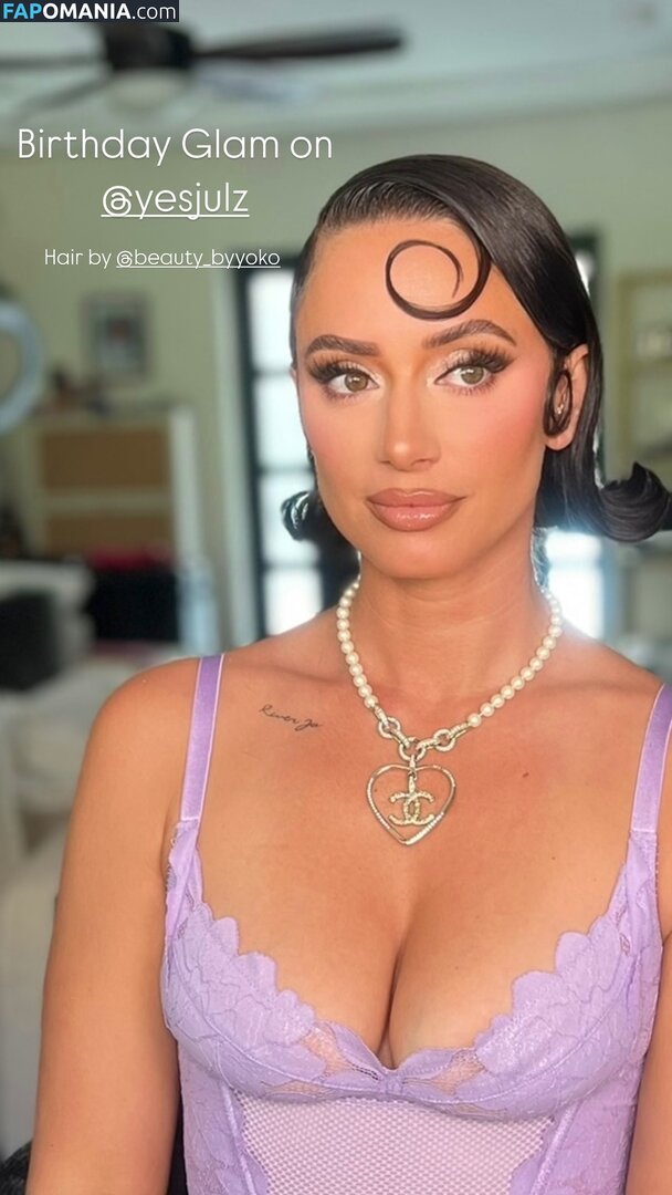 Yesjulz / https: / yesjulztv Nu OnlyFans  Photo fuitée #36