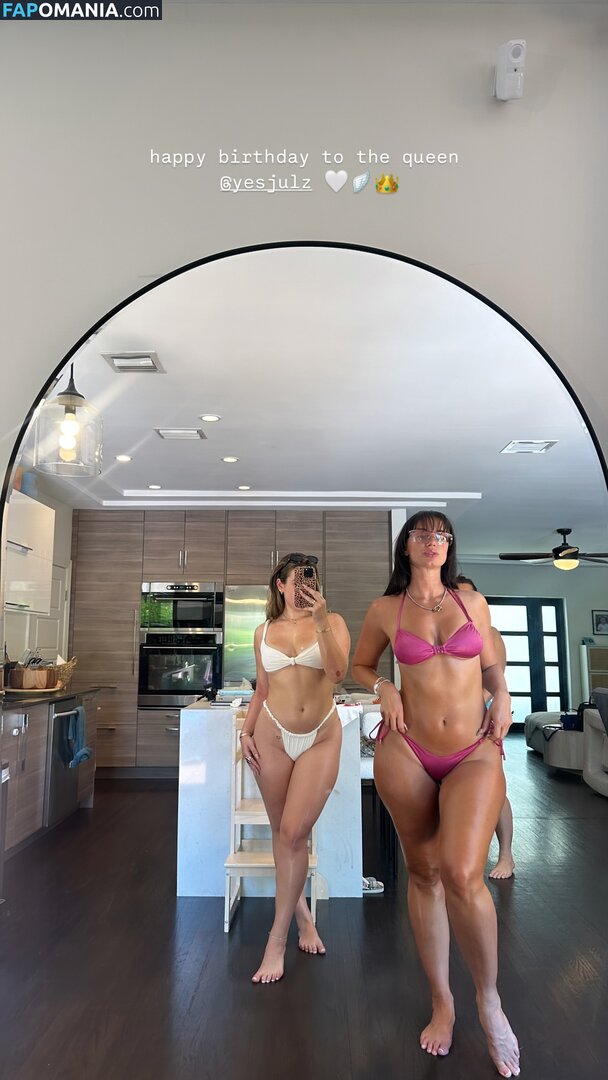 Yesjulz / https: / yesjulztv Nu OnlyFans  Photo fuitée #38