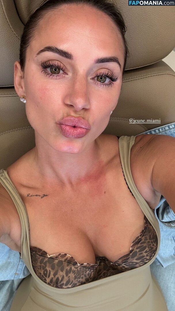 Yesjulz / https: / yesjulztv Nu OnlyFans  Photo fuitée #44
