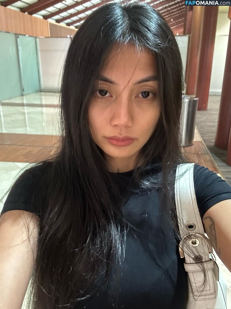 5leepyhead_ / Yeti Kurnia / https: / notp0cahonta5 Nu OnlyFans  Photo fuitée #2