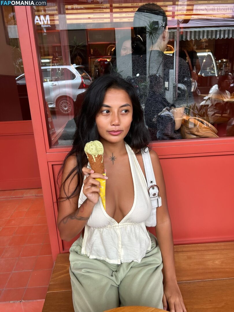 5leepyhead_ / Yeti Kurnia / https: / notp0cahonta5 Nu OnlyFans  Photo fuitée #10