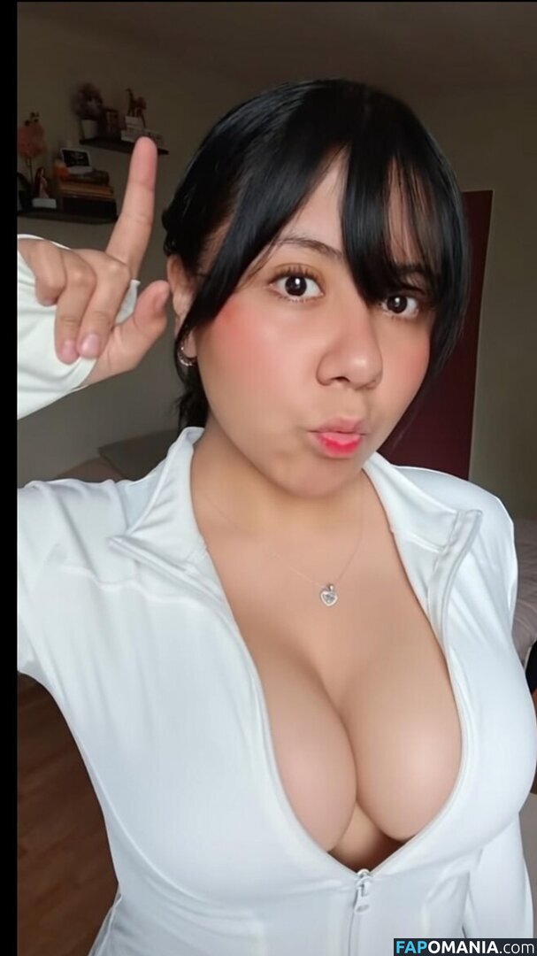 Yeyelizx / Yeyelizxx Nu OnlyFans  Photo fuitée #9