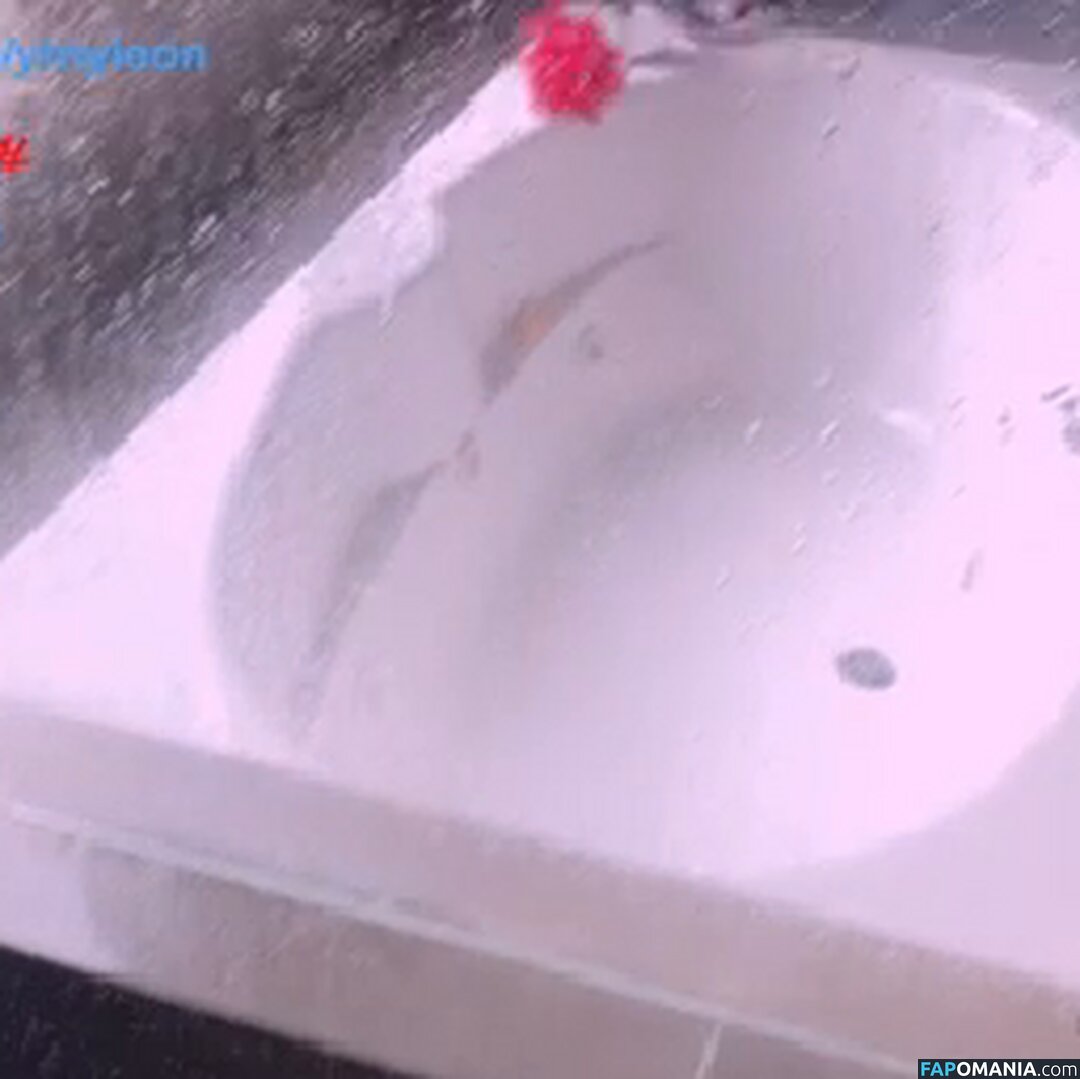 Yiny Leon / yinyleonofficial Nu OnlyFans  Photo fuitée #173