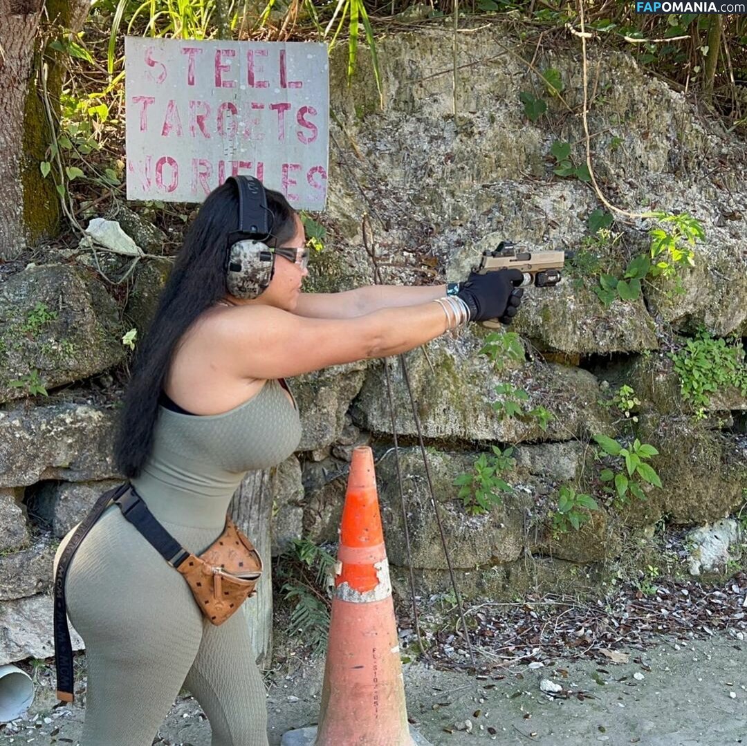 Yoki Sturrup / yokisturrup Nu OnlyFans  Photo fuitée #1