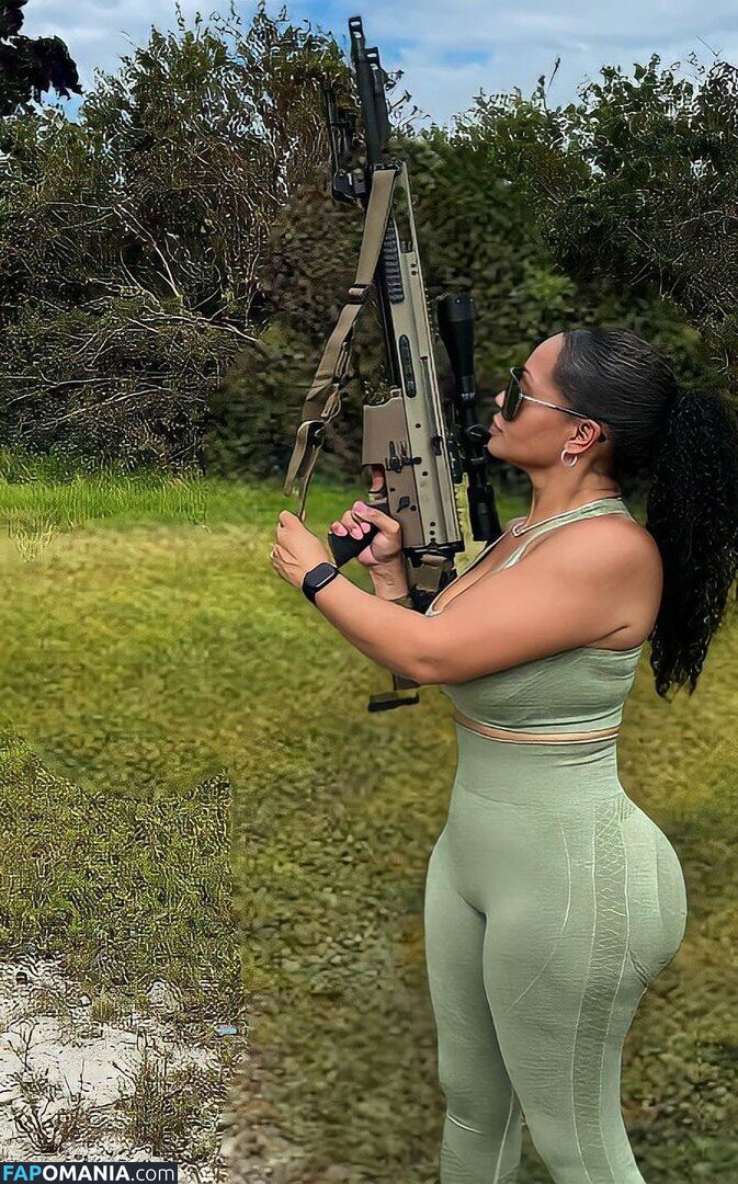 Yoki Sturrup / yokisturrup Nu OnlyFans  Photo fuitée #2