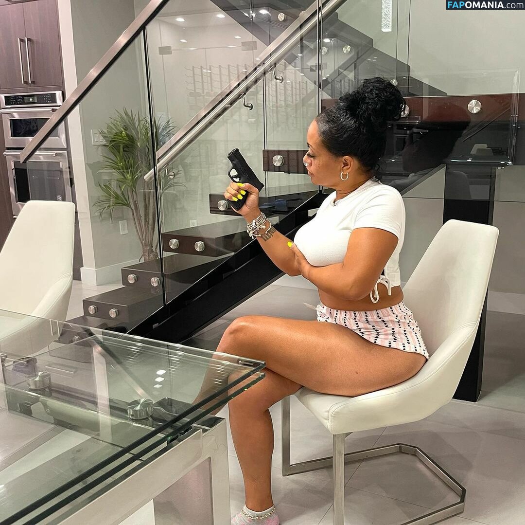 Yoki Sturrup / yokisturrup Nu OnlyFans  Photo fuitée #8