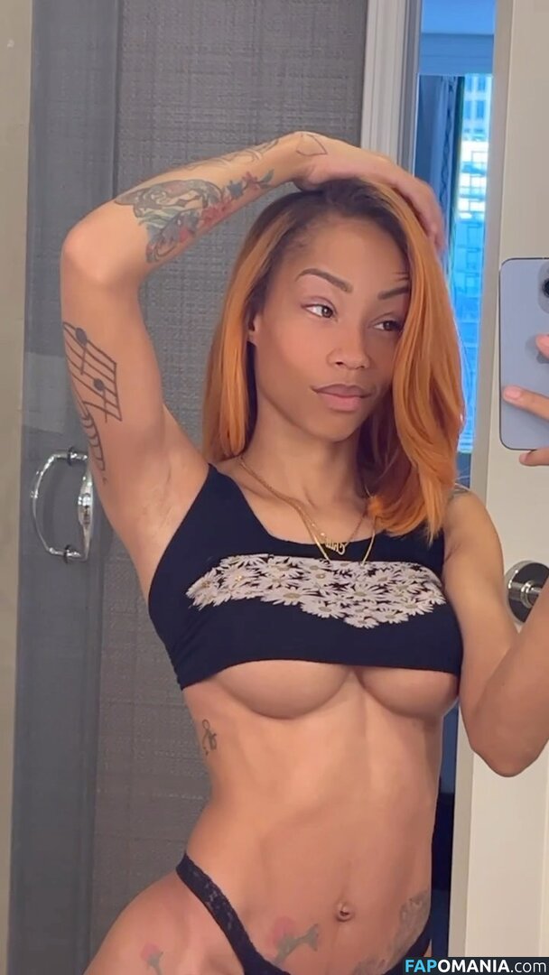 yooitschill Nu OnlyFans  Photo fuitée #146