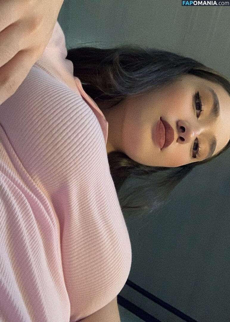Mayukisu / Yotanwas Nu OnlyFans  Photo fuitée #1