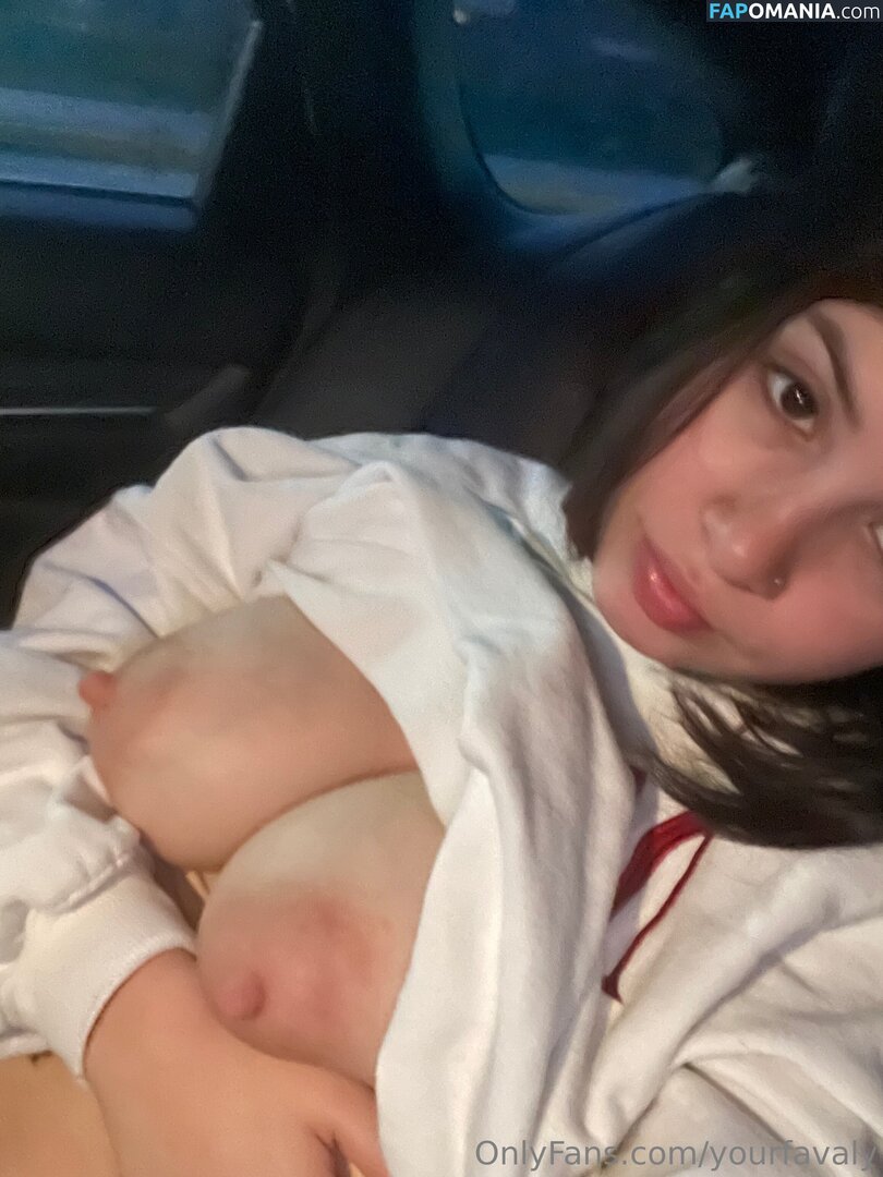 urfavealyy / yourfavaly Nu OnlyFans  Photo fuitée #2