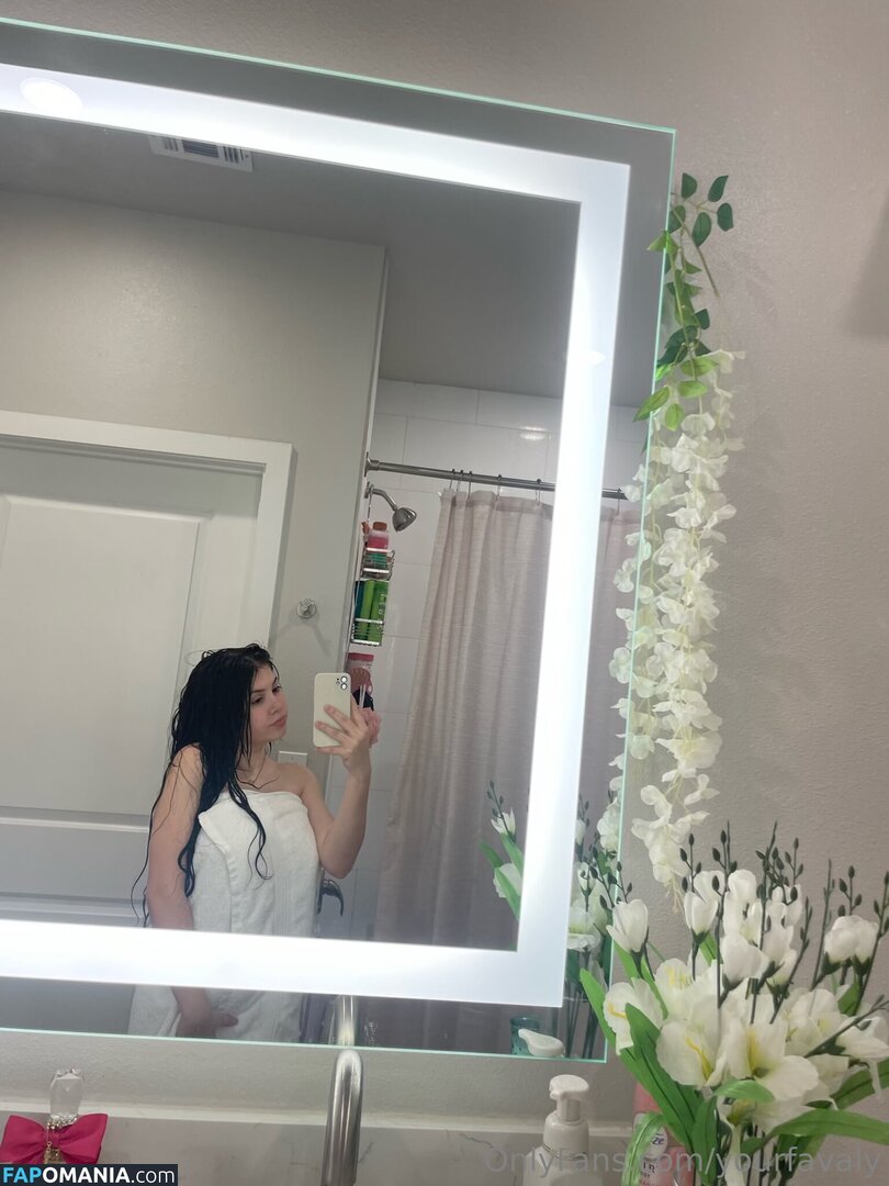 urfavealyy / yourfavaly Nu OnlyFans  Photo fuitée #5