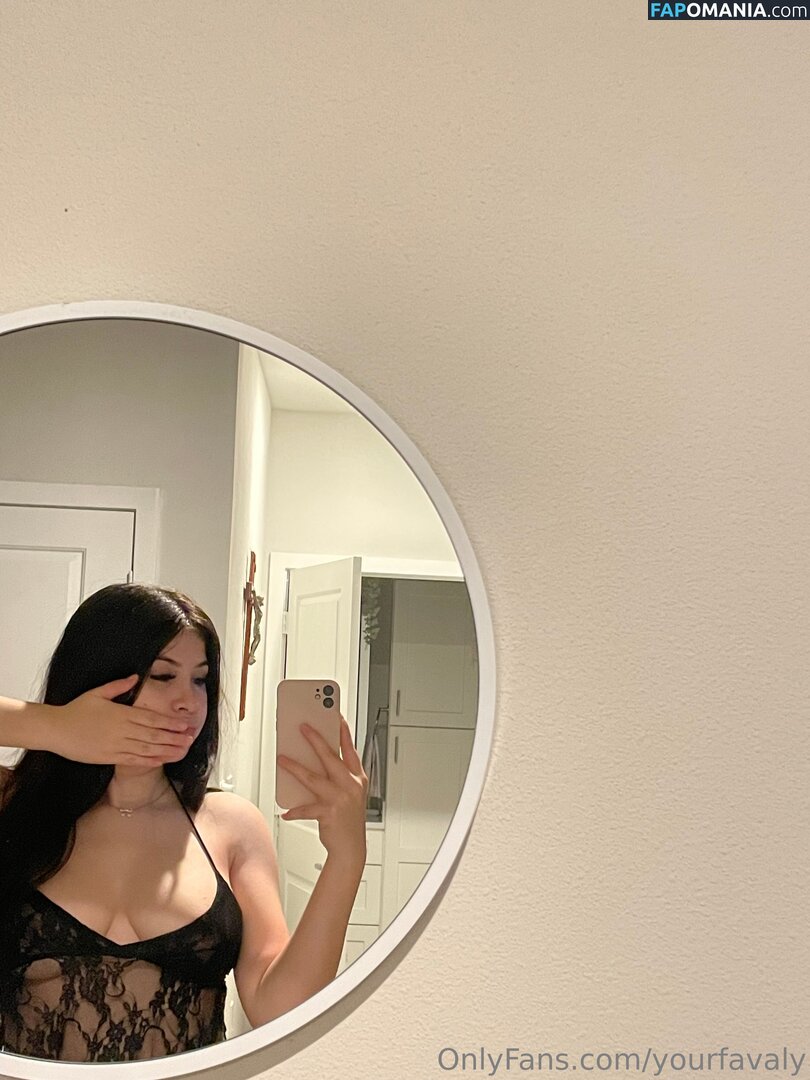 urfavealyy / yourfavaly Nu OnlyFans  Photo fuitée #7