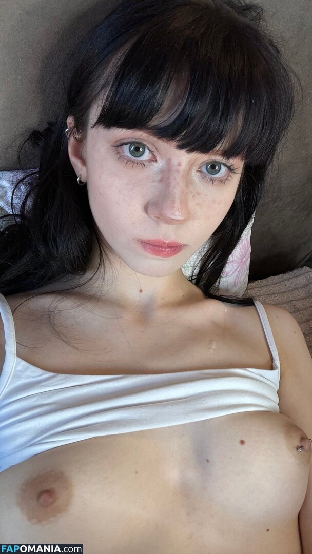 YourSmallDoll / yourteeendoll Nu OnlyFans  Photo fuitée #401