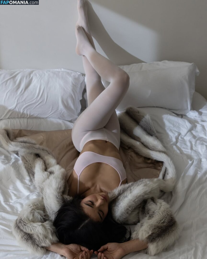 Yovanna Ventura / Yoventura / whoisyoventura Nu OnlyFans  Photo fuitée #686