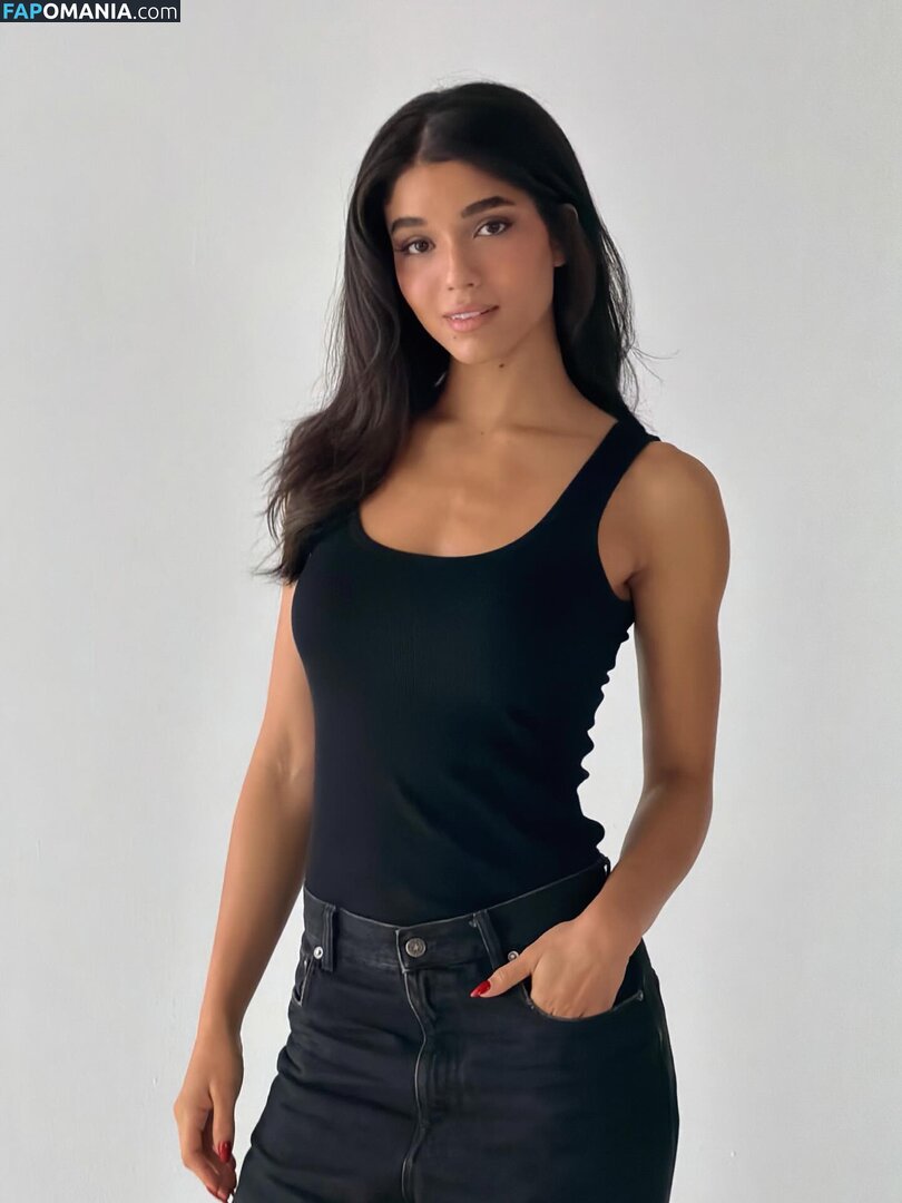 Yovanna Ventura / Yoventura / whoisyoventura Nu OnlyFans  Photo fuitée #704