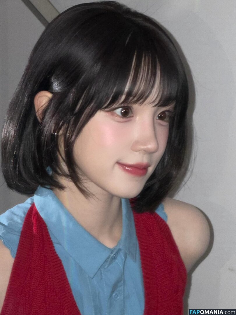 _Yuqi_ / https: / yuqisong.923 / yuqisun Nu OnlyFans  Photo fuitée #35