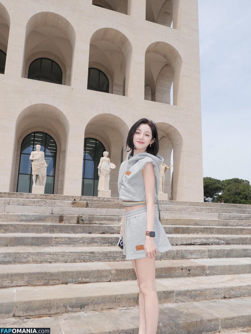 _Yuqi_ / https: / yuqisong.923 / yuqisun Nu OnlyFans  Photo fuitée #66