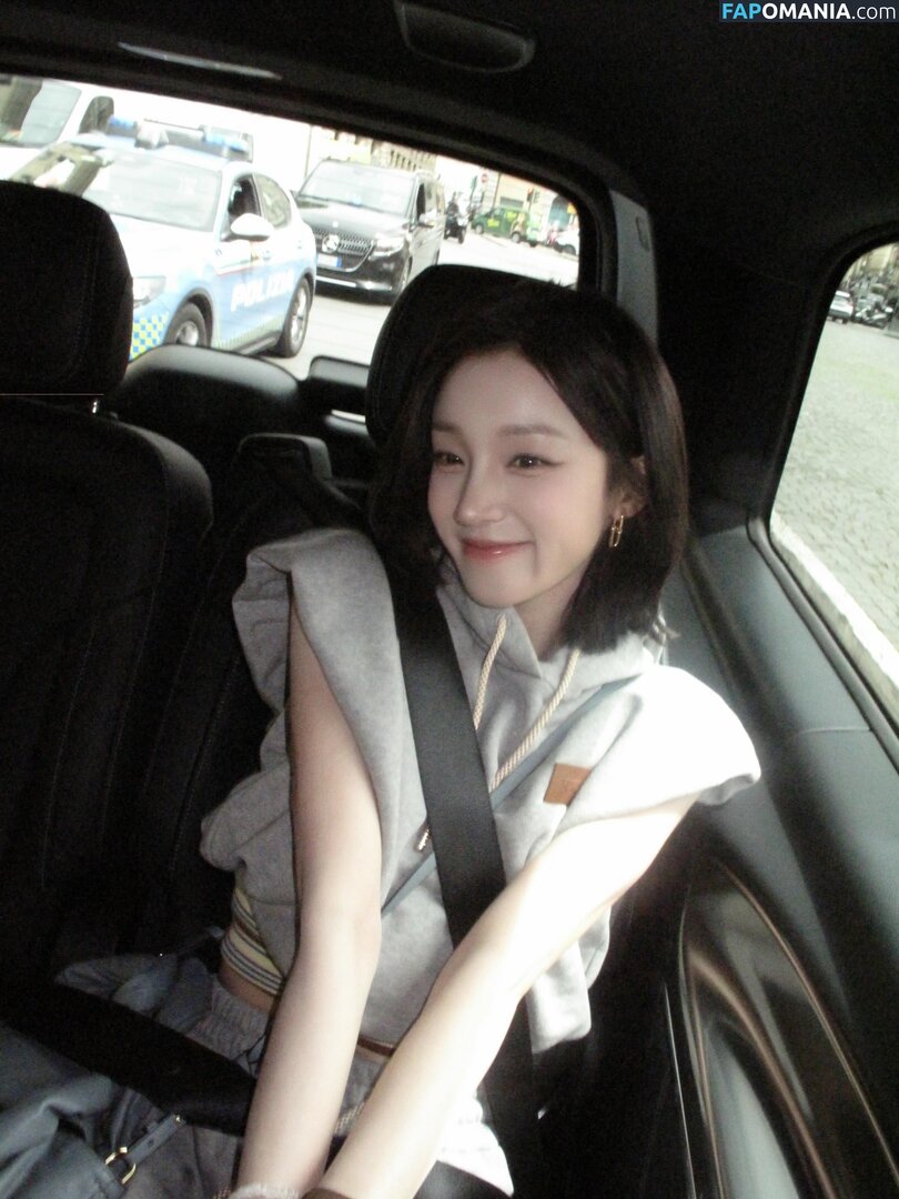 _Yuqi_ / https: / yuqisong.923 / yuqisun Nu OnlyFans  Photo fuitée #71